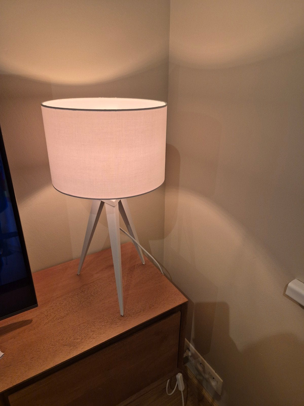 Tv kast lamp, Huis en Inrichting, Ophalen, Zo goed als nieuw, Kunststof