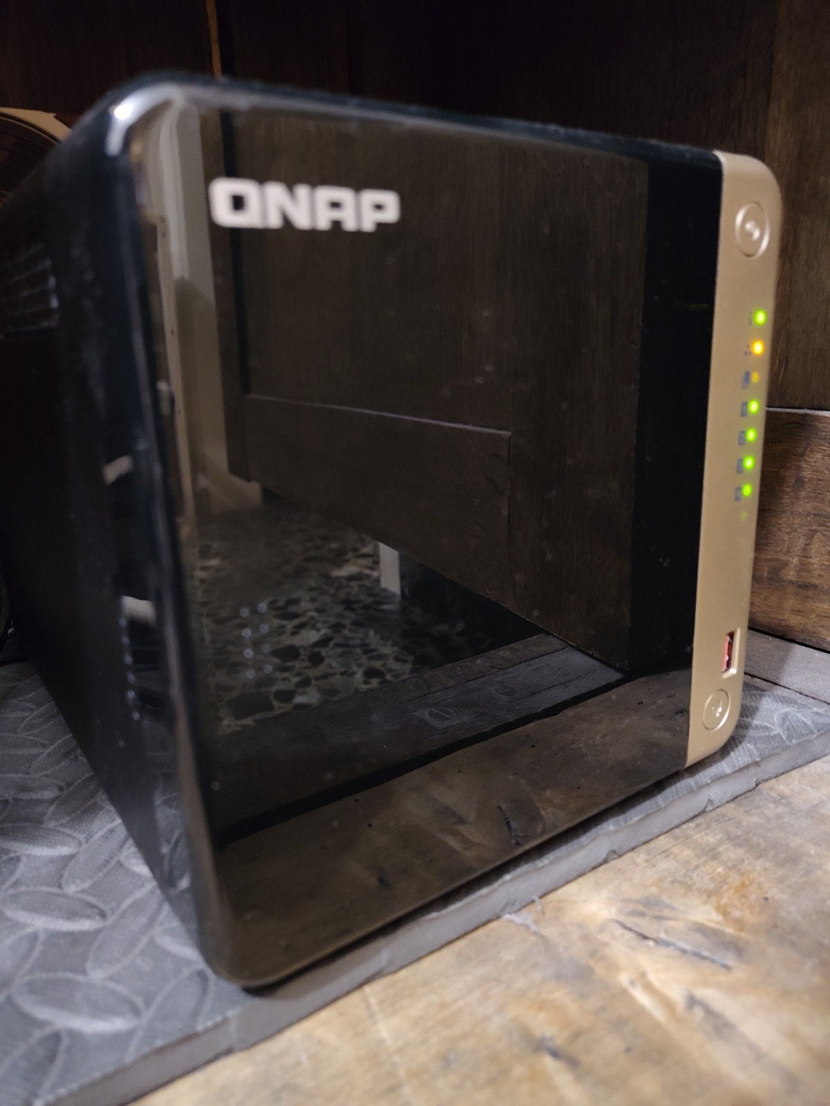 QNAP TS-464 16Go + 88To WD Ultrastar + 2x SSD 1To - Neuf, Computers en Software, Ophalen