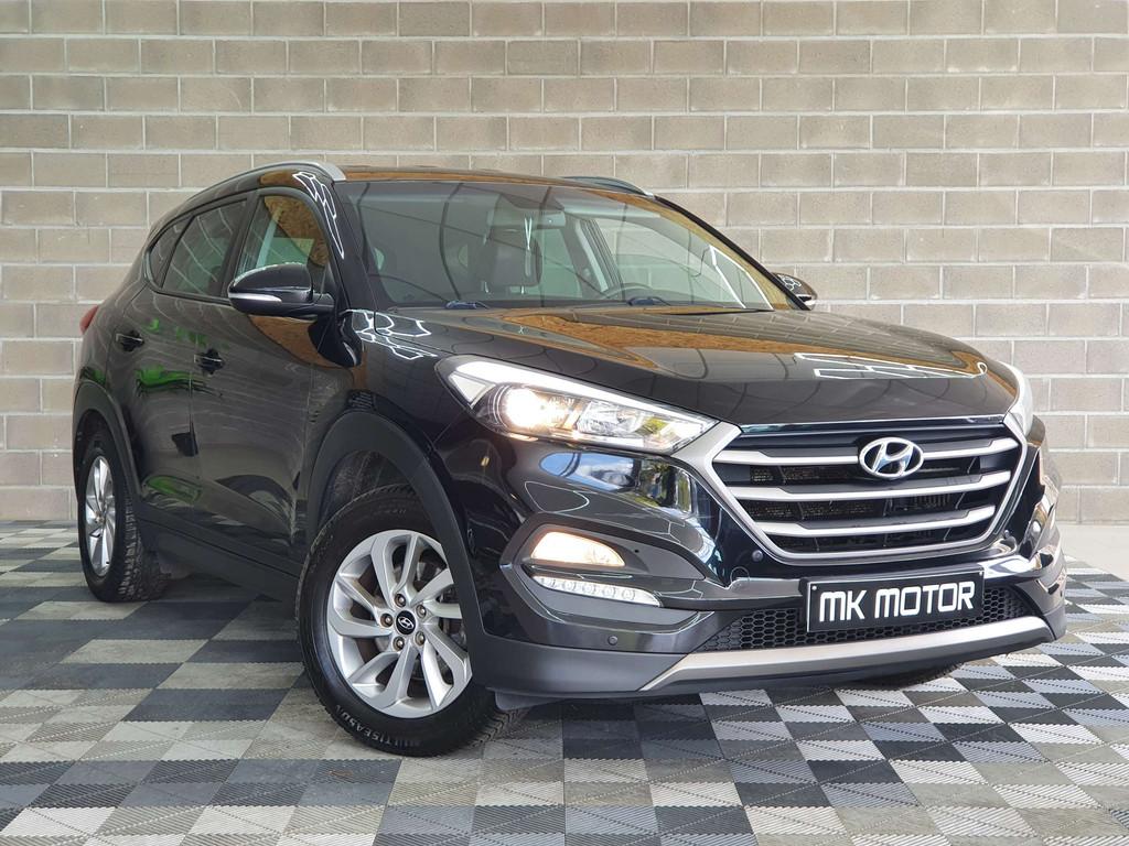 Hyundai Tucson 1.7 DIESEL 116CV - 1ER MAIN - FULL CARNET, Gebruikt, 4 cilinders, Zwart, Bedrijf