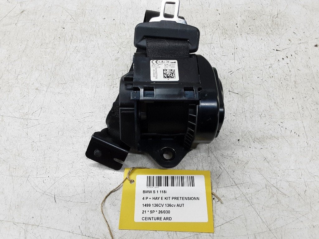CEINTURE DE SECURITE ARRIERE DROITE BMW 1 serie (F40), Autos : Pièces & Accessoires, Utilisé, BMW, Petuelring 130
80809  München, DE
