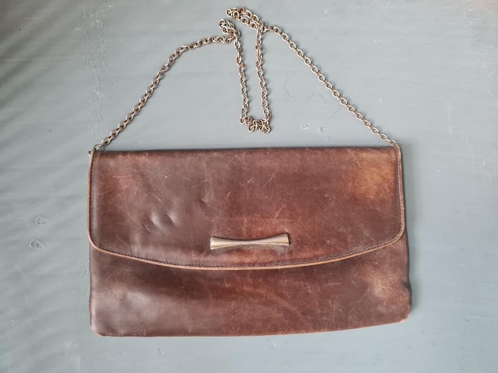 Bridgerton zachtleder avondtas - clutch 1920-30, Antiek en Kunst, Antiek | Kleding en Textiel, Ophalen of Verzenden, Dames, VINTAGE CLUTCH