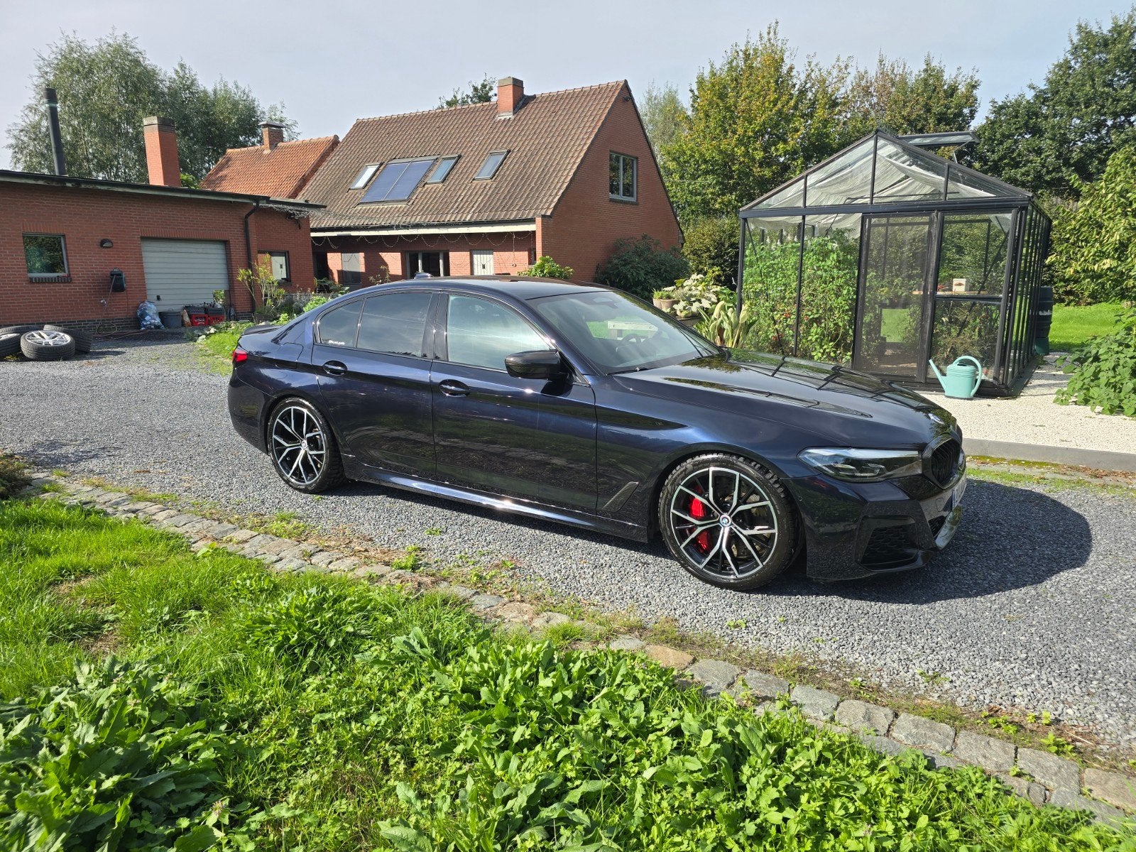 bmw 545E 2022/09 M sport 74.500km, Auto's, Automaat, Zwart, Leder, 5 zetels