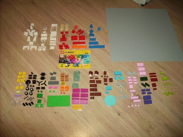 lego classic 10692 + bouwplaat, Kinderen en Baby's, Lego, Ophalen of Verzenden, Zo goed als nieuw, Compleet