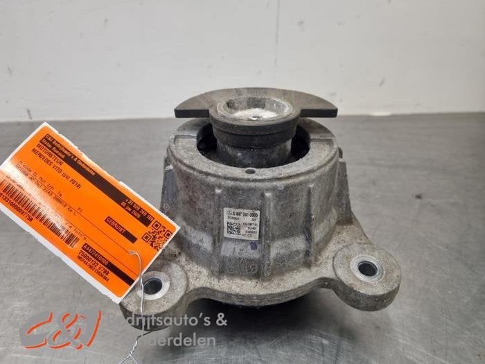 Support moteur d'un Mercedes Vito, -, 3 mois de garantie, Utilisé, -