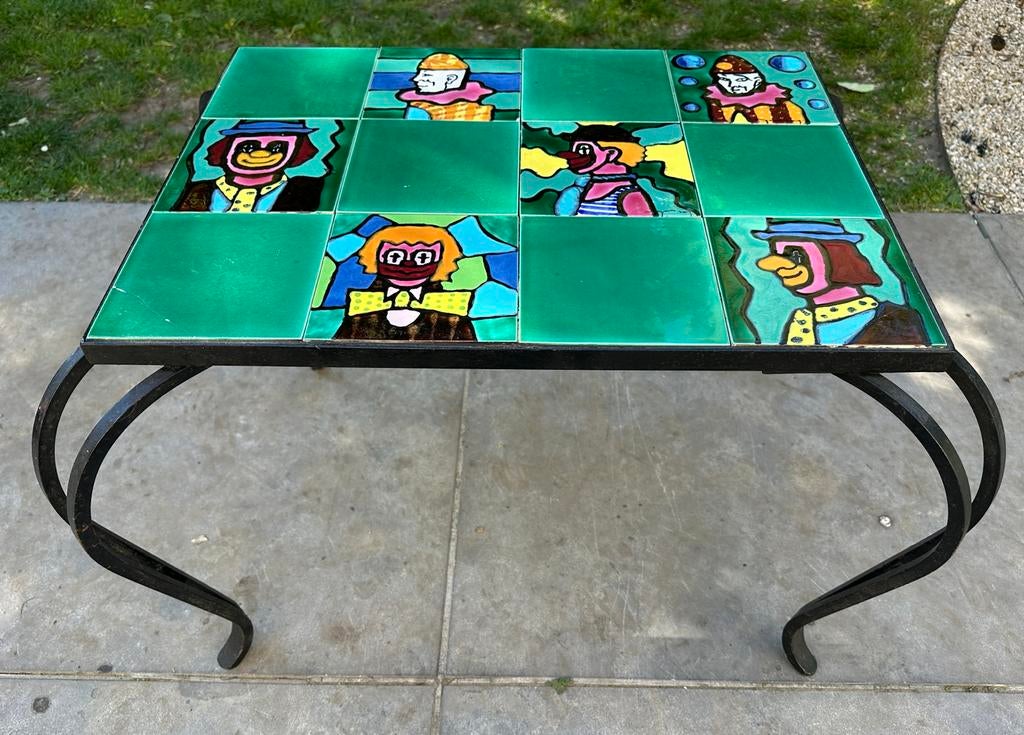 Table basse vintage: plateau carrelage déco, structure métal, Moins de 50 cm, Vintage, Enlèvement, Utilisé