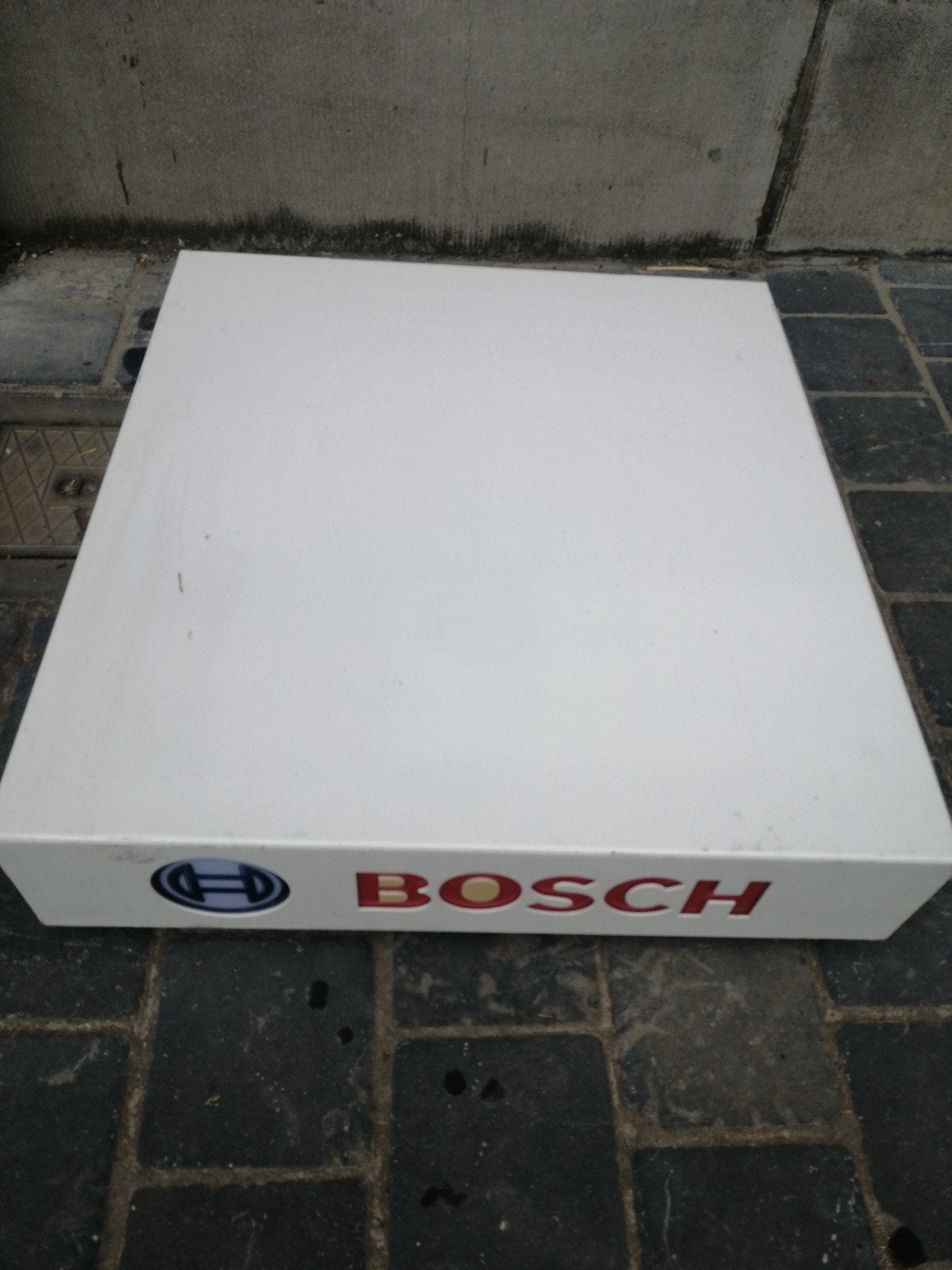 Bosch winkeldisplay met ingebouwde lichtreclame, Ophalen, Lichtbak of (neon) lamp