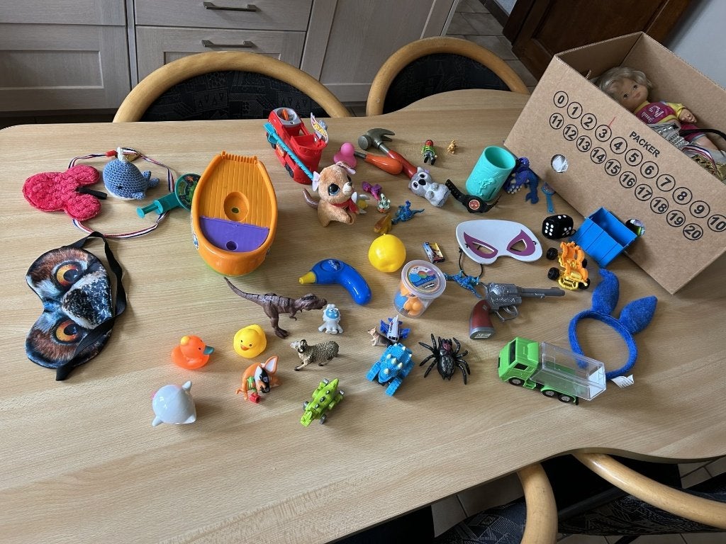 Lot van 3 bananendozen met rommelmarkt spullen, Enlèvement, Utilisé
