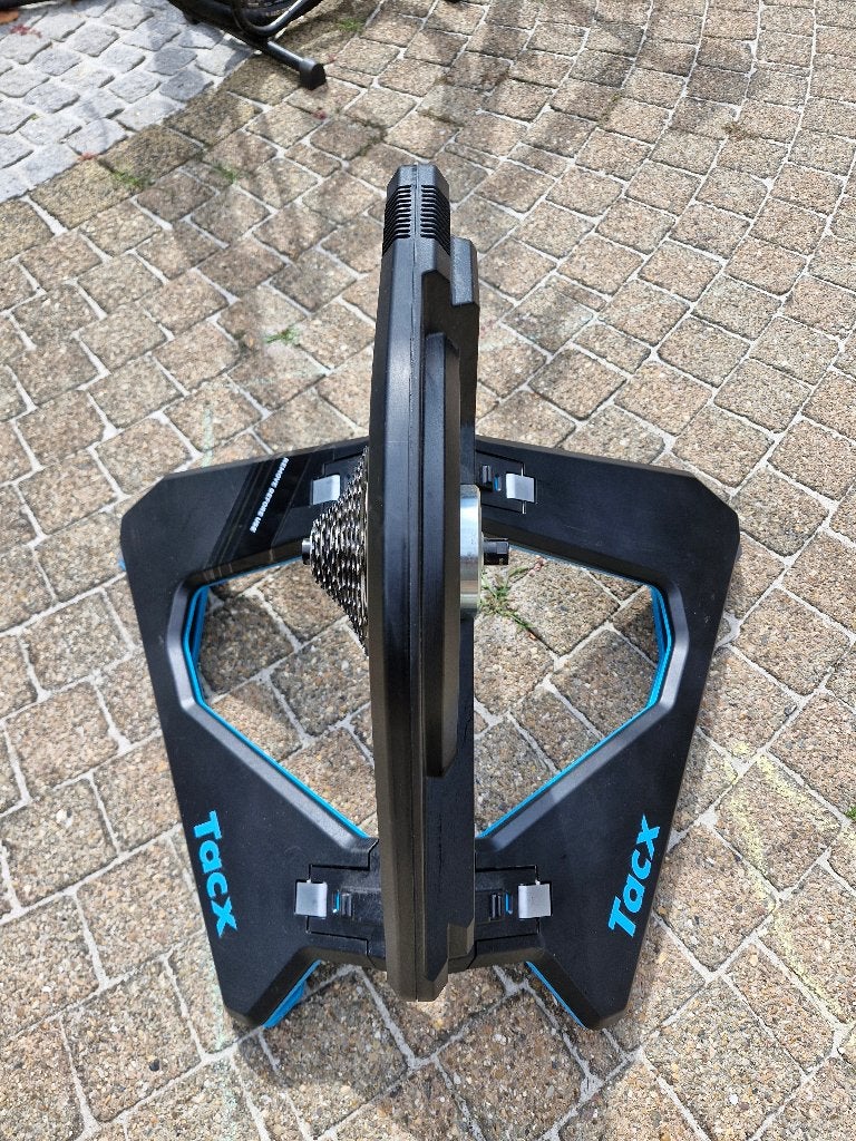 Tacx Neo 2T Smart Trainer, Sport en Fitness, Ophalen, Zo goed als nieuw, Overige typen