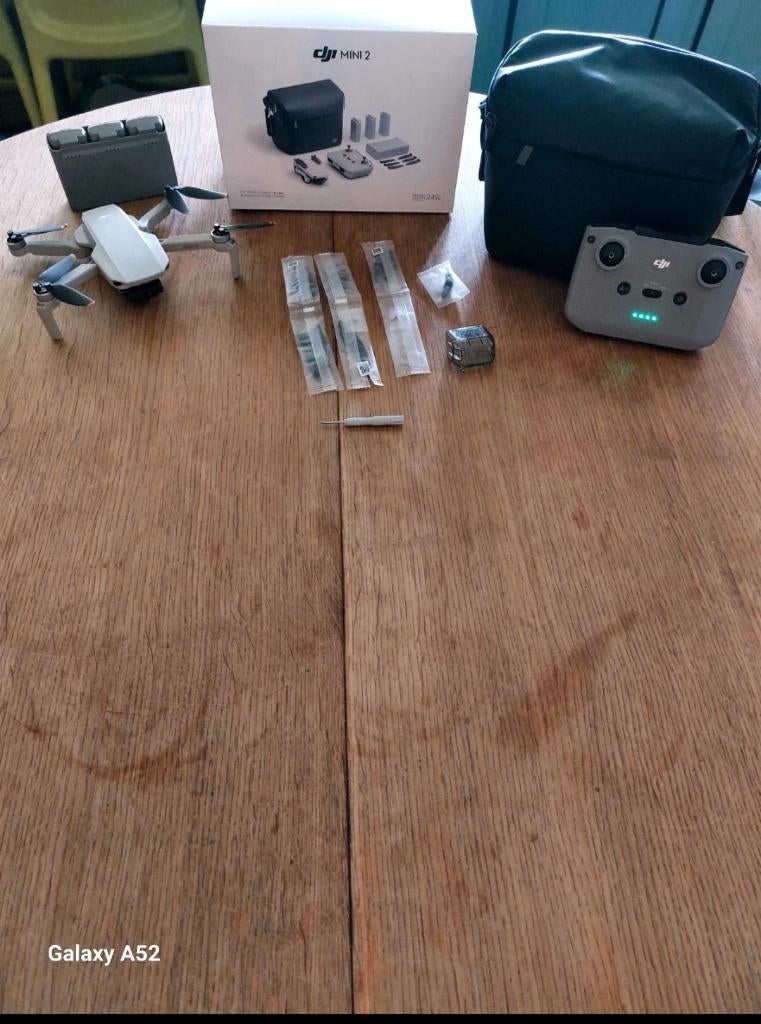 Drone dji mini 2, TV, Hi-fi & Vidéo, Drones, Drone avec caméra, Retour au point de départ, Moins de 250 g, Qualité supérieure