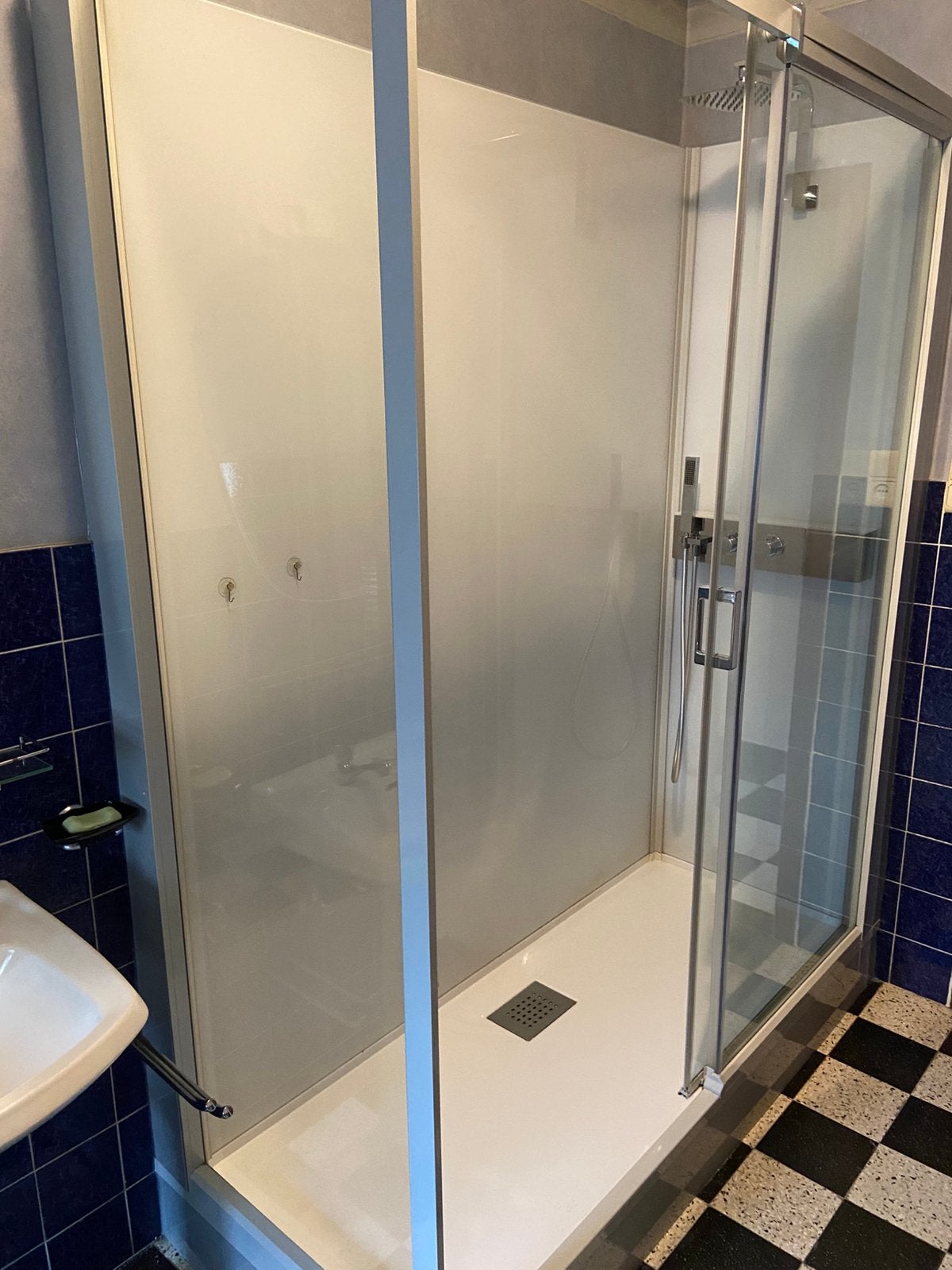 Douche kabine, Ophalen, Zo goed als nieuw, Met douche