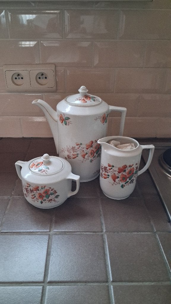 Theepot en andere 2, Ophalen, Zo goed als nieuw, Theepot