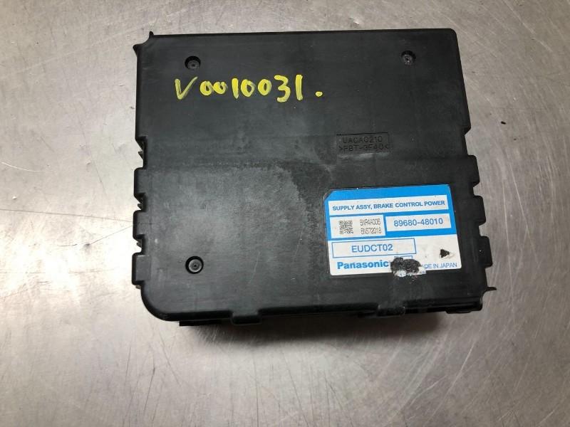 COMPUTER ABS Lexus RX (L2) (01-1997/10-2015) (|8968048010|), Gebruikt, Lexus