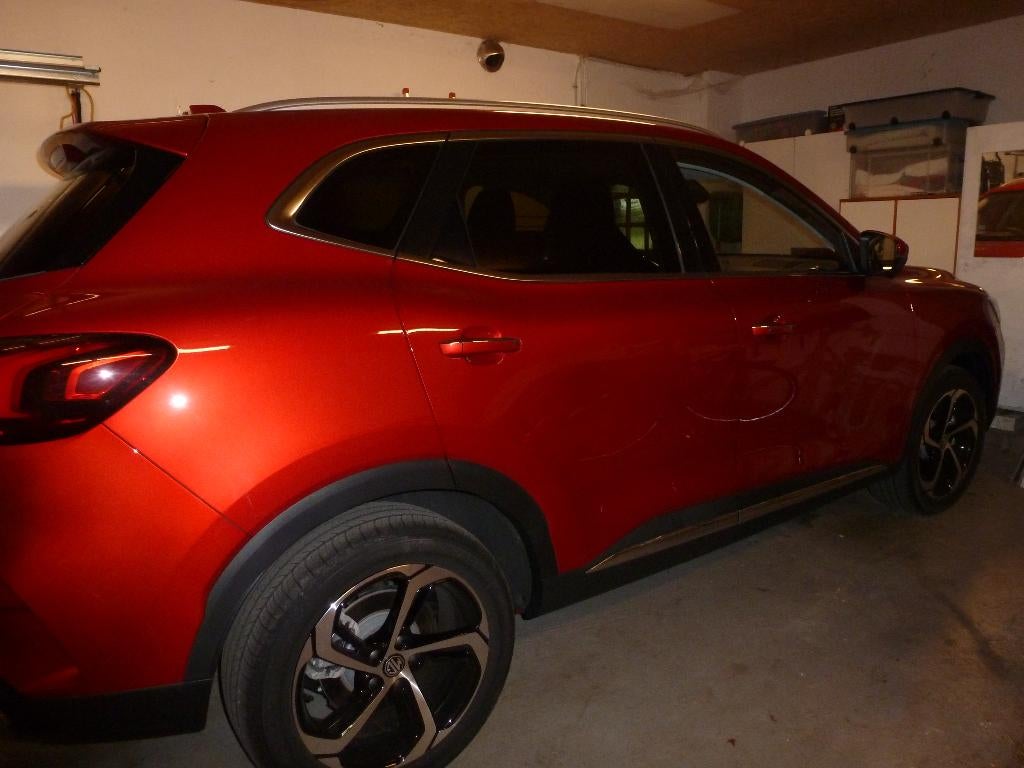 MG HS Ice luxury, Autos, Rouge, Achat, Euro 6, 3 places
