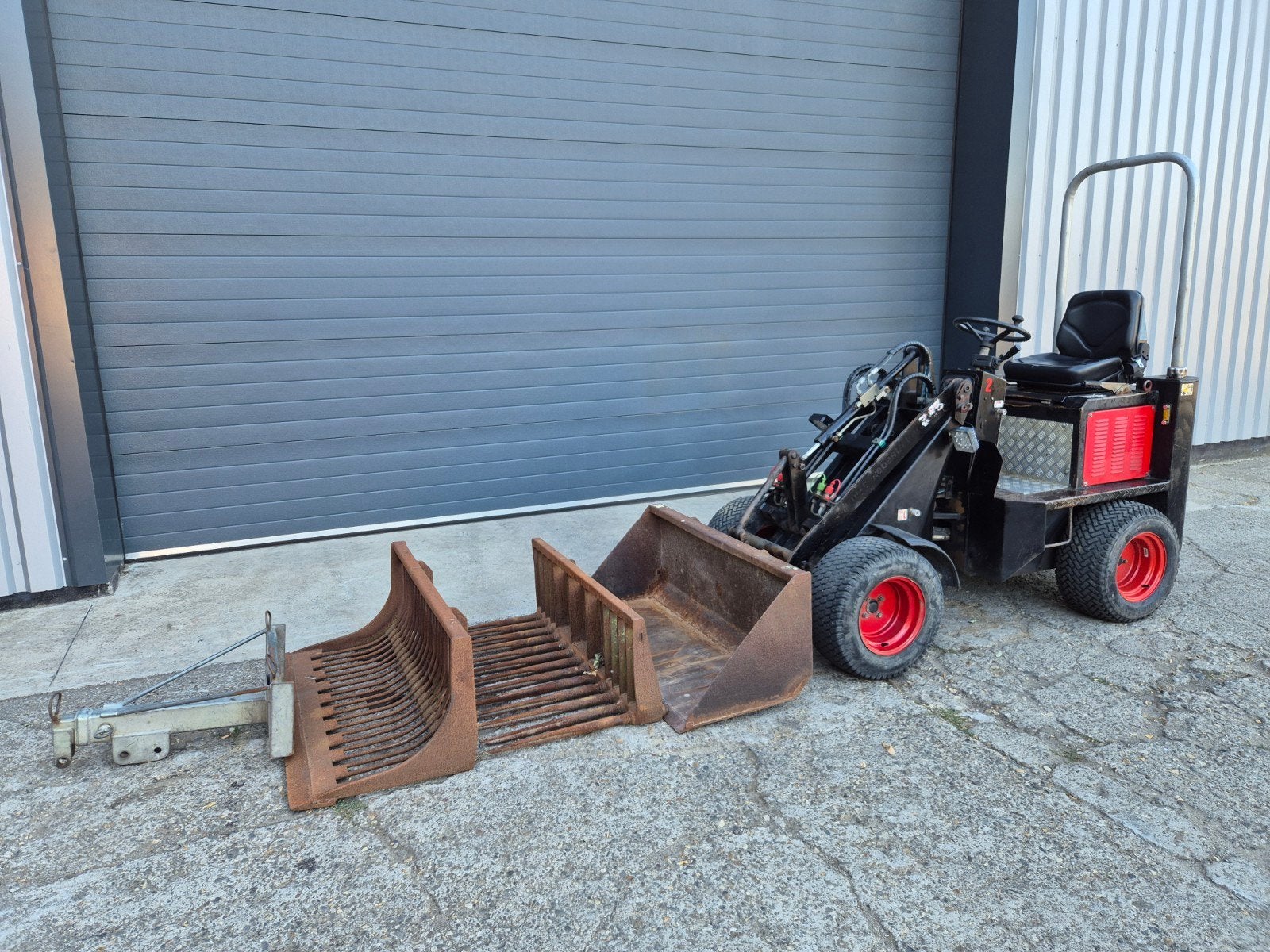 Knikmops 90 Shovel Wiellader, Articles professionnels, Machines & Construction | Autre, Enlèvement