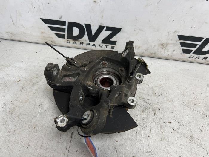 Fusee houder links-achter van een Dodge Challenger, Gebruikt, -, -, Ophalen of Verzenden
