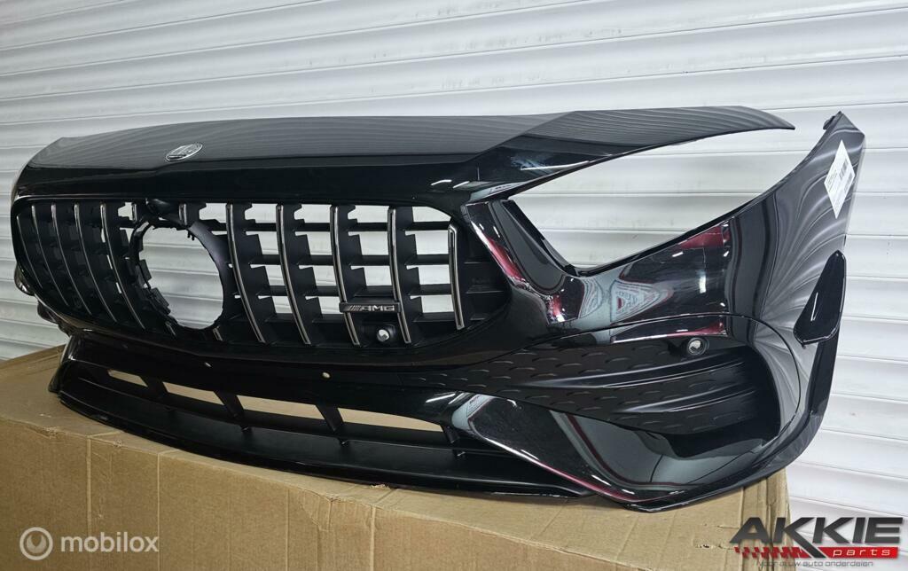 mercedes A35 AMG voorbumper W177 V177 FACELIFT, Auto-onderdelen, Gebruikt, Voor, Ophalen of Verzenden, Bumper