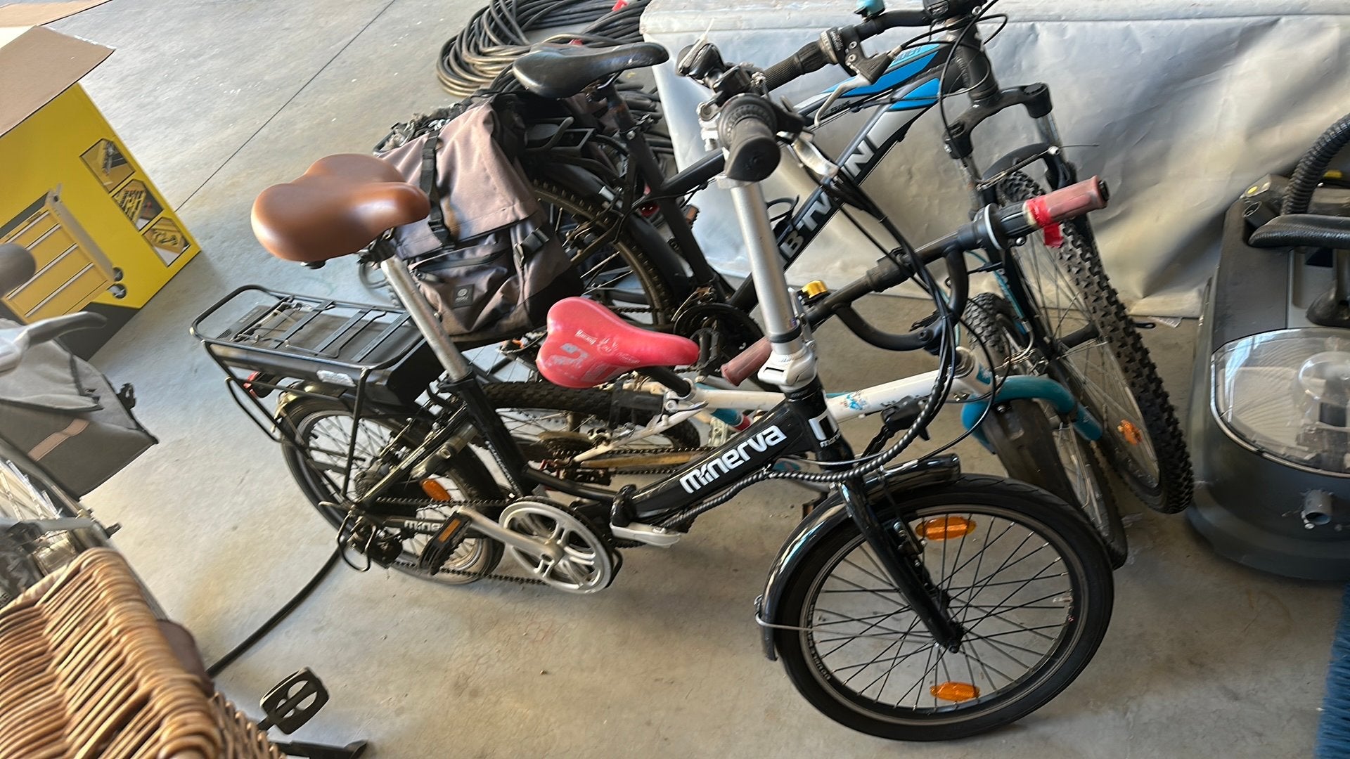 Vouwfiets minerva, Ophalen, Zo goed als nieuw