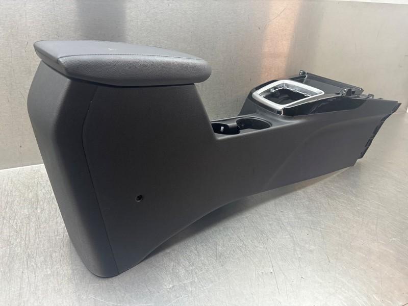 CONSOLE CENTRALE Kia Ceed Sportswagon (CDF) (|84636J7000|), Utilisé, Kia