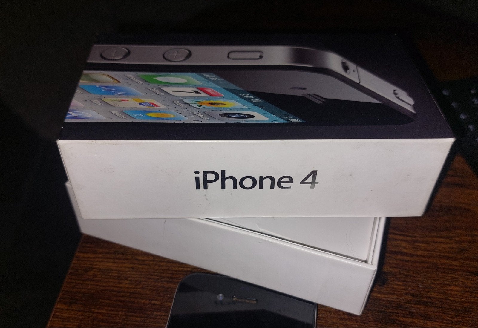 iphone 4, Enlèvement