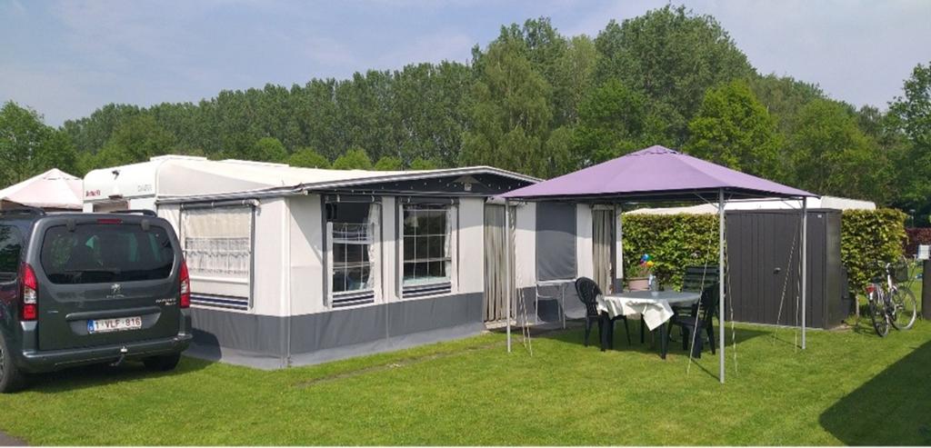Caravan Dehleffs 6 personen, Caravans en Kamperen, Ophalen, Vinyl