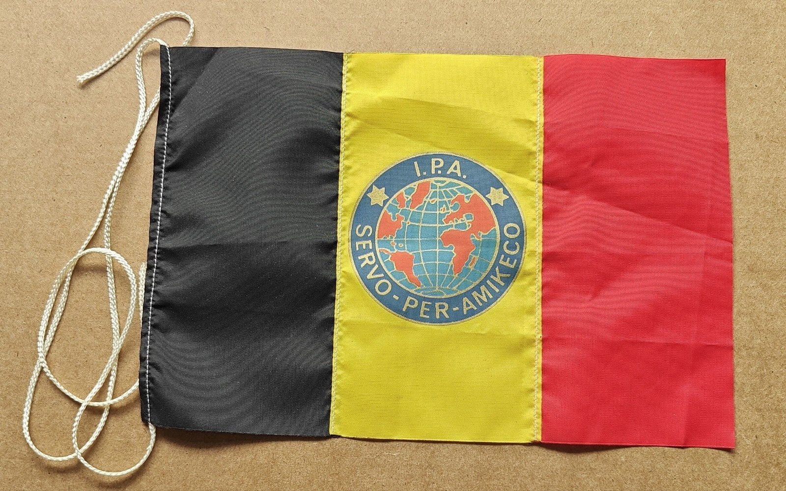 Vaandel "I.P.A." (International Police Association)., Ophalen of Verzenden, Embleem of Badge