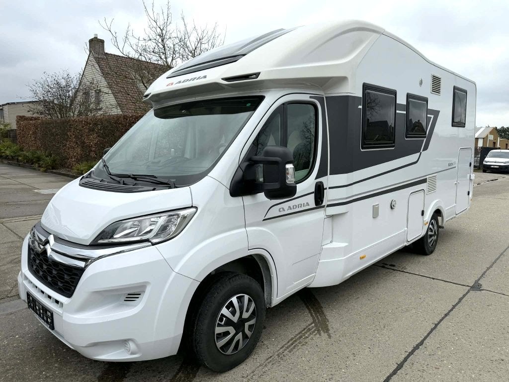 Adria Matrix SC 650 Axess, Jusqu'à 4, Entreprise, Diesel, Adria
