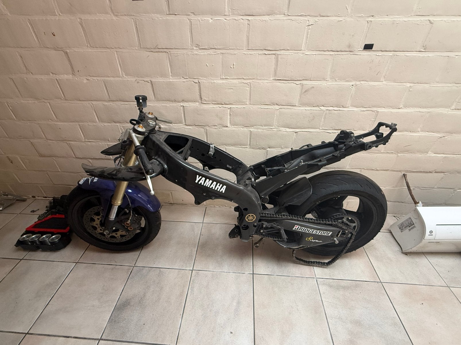 Yamaha r1 rn12 rolling frame, Enlèvement, Utilisé
