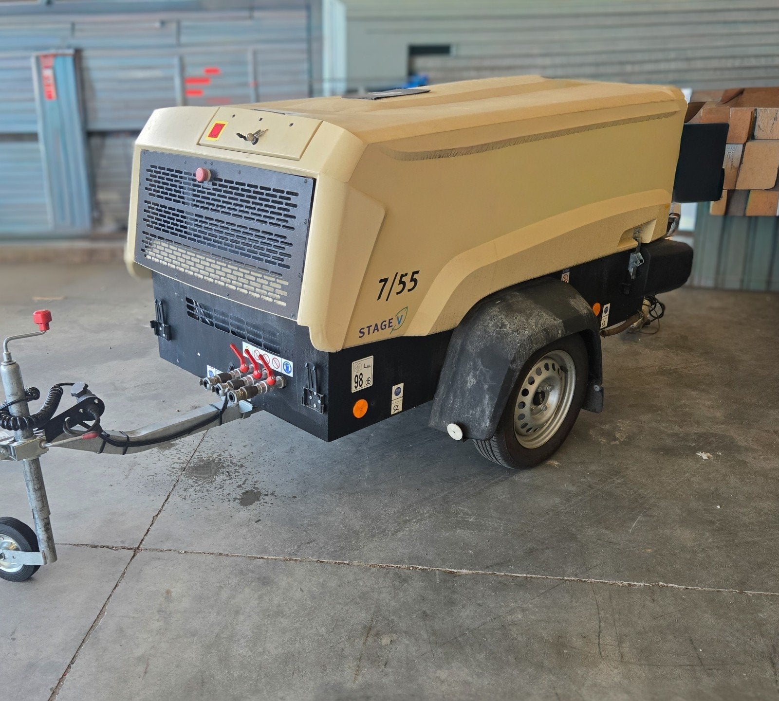 Compressor Doosan 7/55, jaar 2023, Ophalen