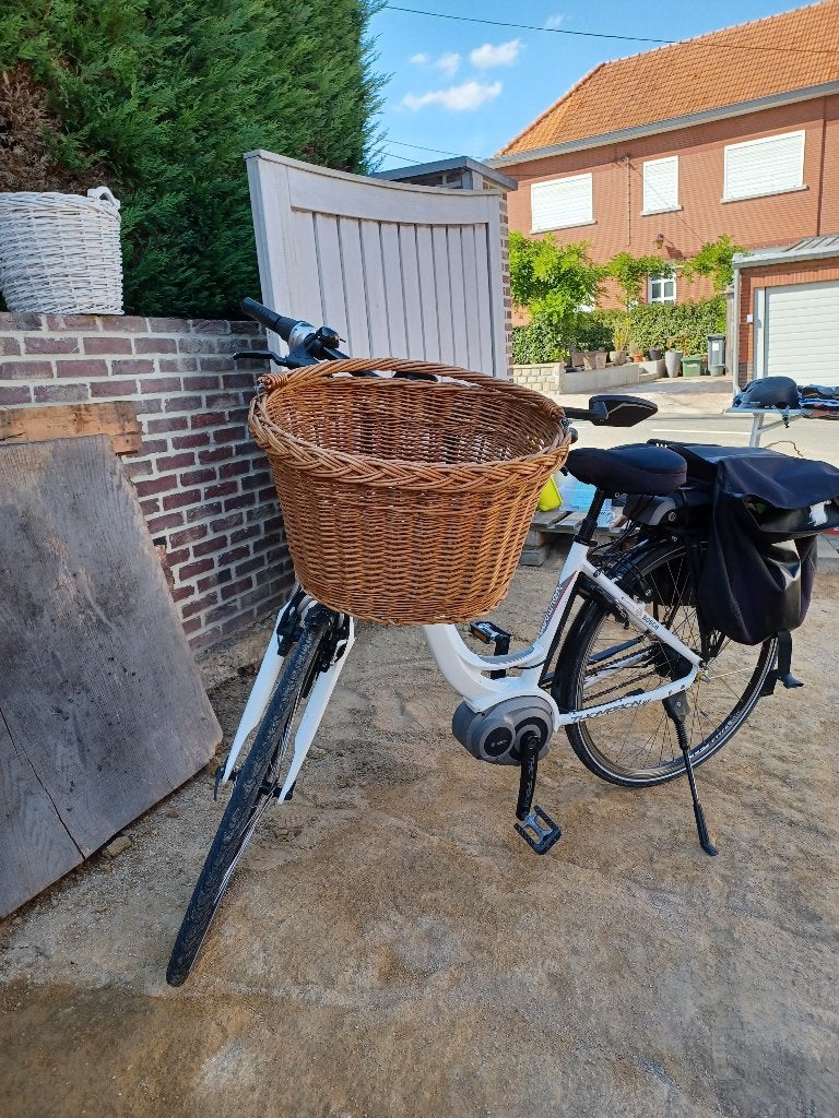 BRUINE HOUTEN FIETS MAND, Fietsen en Brommers, Fietsaccessoires | Fietsmanden, Ophalen of Verzenden, Gebruikt, Fietsmand, Overige merken