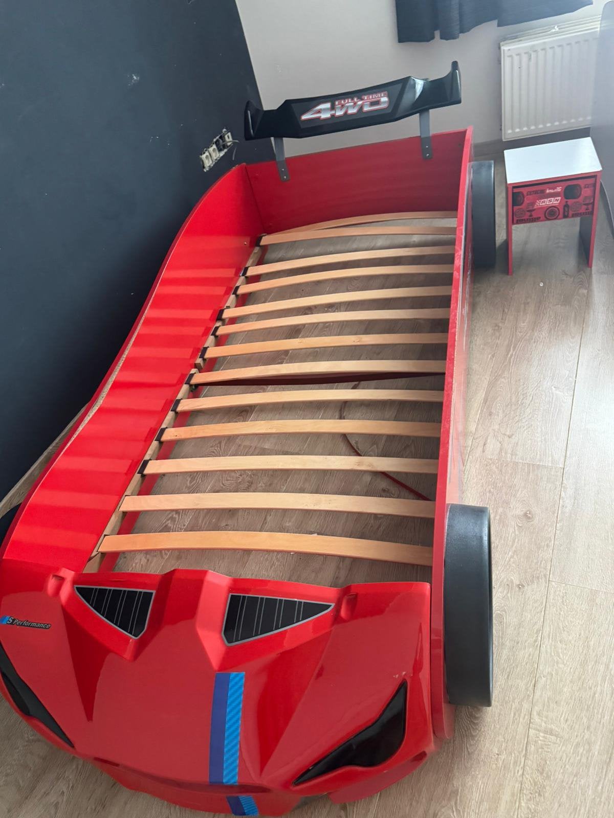 Lit de voiture pour garçons, Enlèvement, Comme neuf