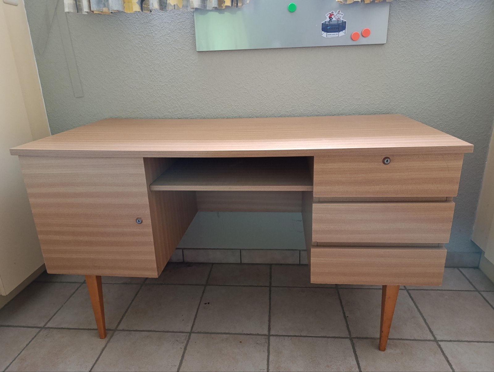 Bureau, Ophalen, Gebruikt, Met lades, Kinderbureau