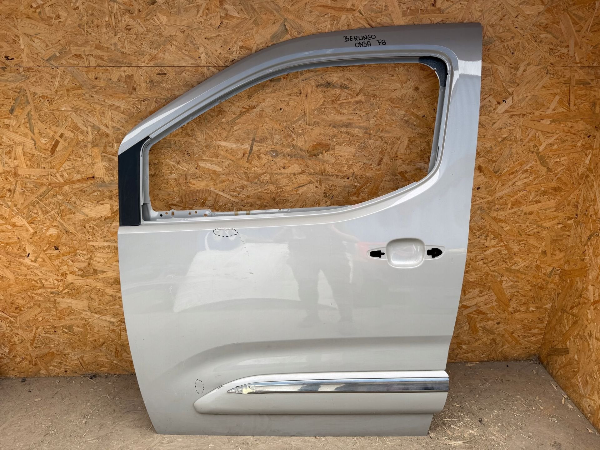 Berlingo Partner Combo Proace City Portier Links, Gebruikt, Citroën, Taurusavenue 1
2132 LS  Hoofddorp, NL, Privacyrights-citroen@mpsa.com