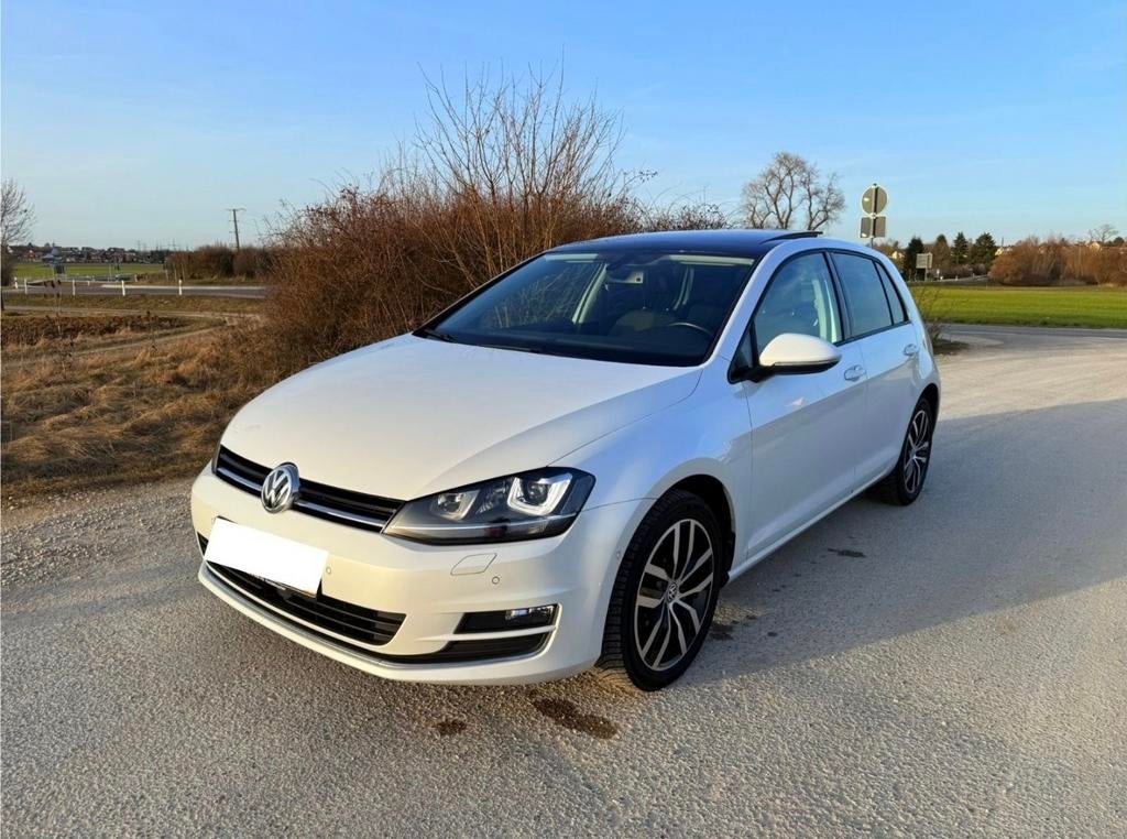 GOLF 7 DSG 1.4 TSI ( TOIT PANO / KEYLESS / FULL OPTION ), Automaat, 4 cilinders, Alcantara, Wit