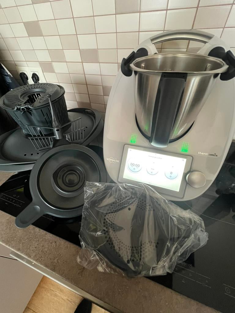 Thermomix 6 avec chariot à roues, Electroménager, Enlèvement, Comme neuf