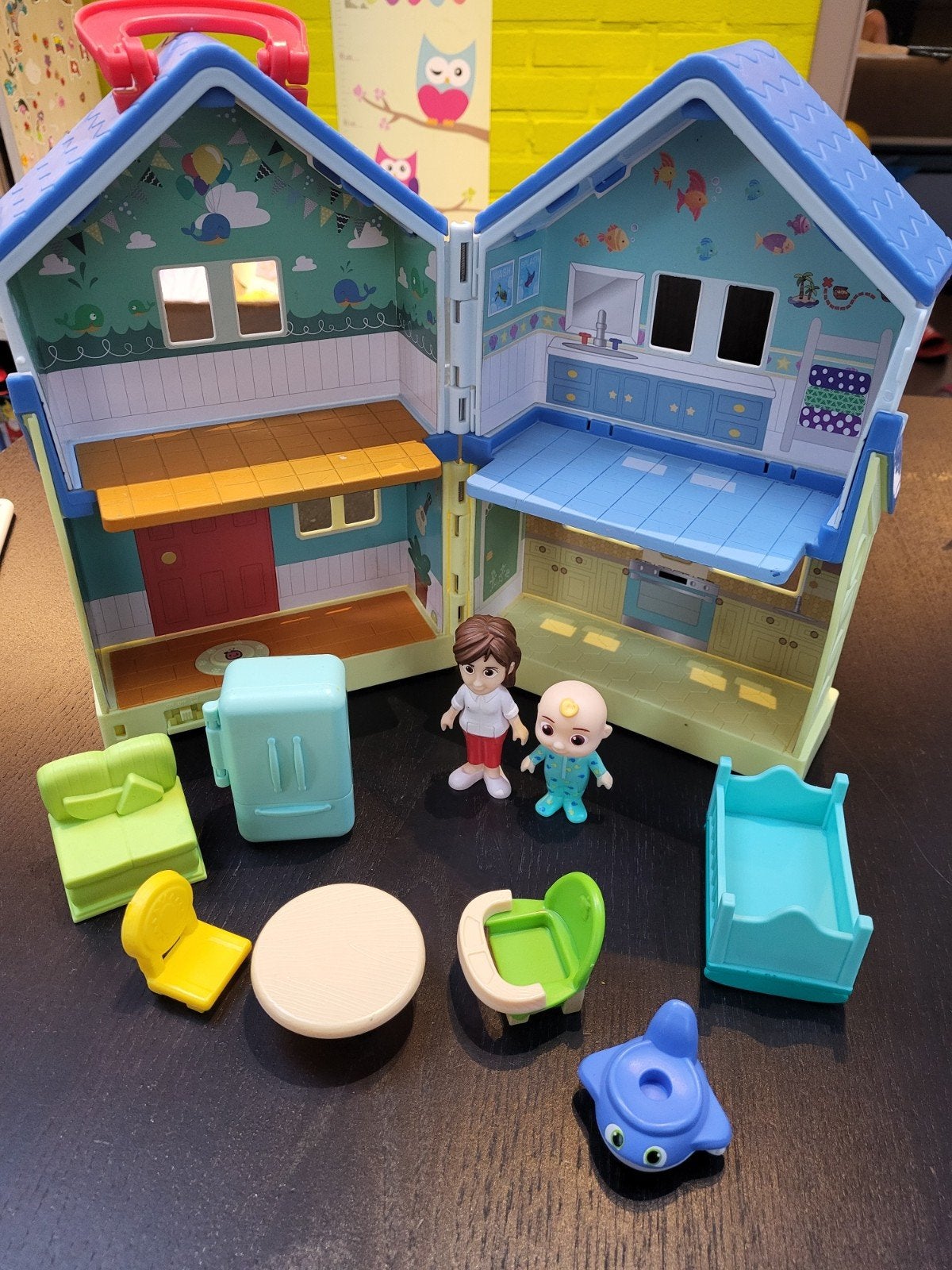 Cocomelon speelhuisje, Ophalen, Zo goed als nieuw, Poppenhuis