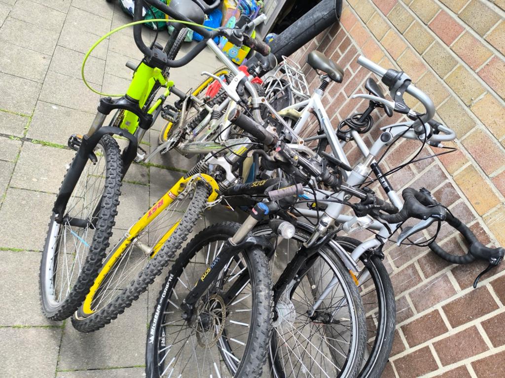 Plusieurs vélo homme femme VTT vélo électrique course ville, Enlèvement ou Envoi