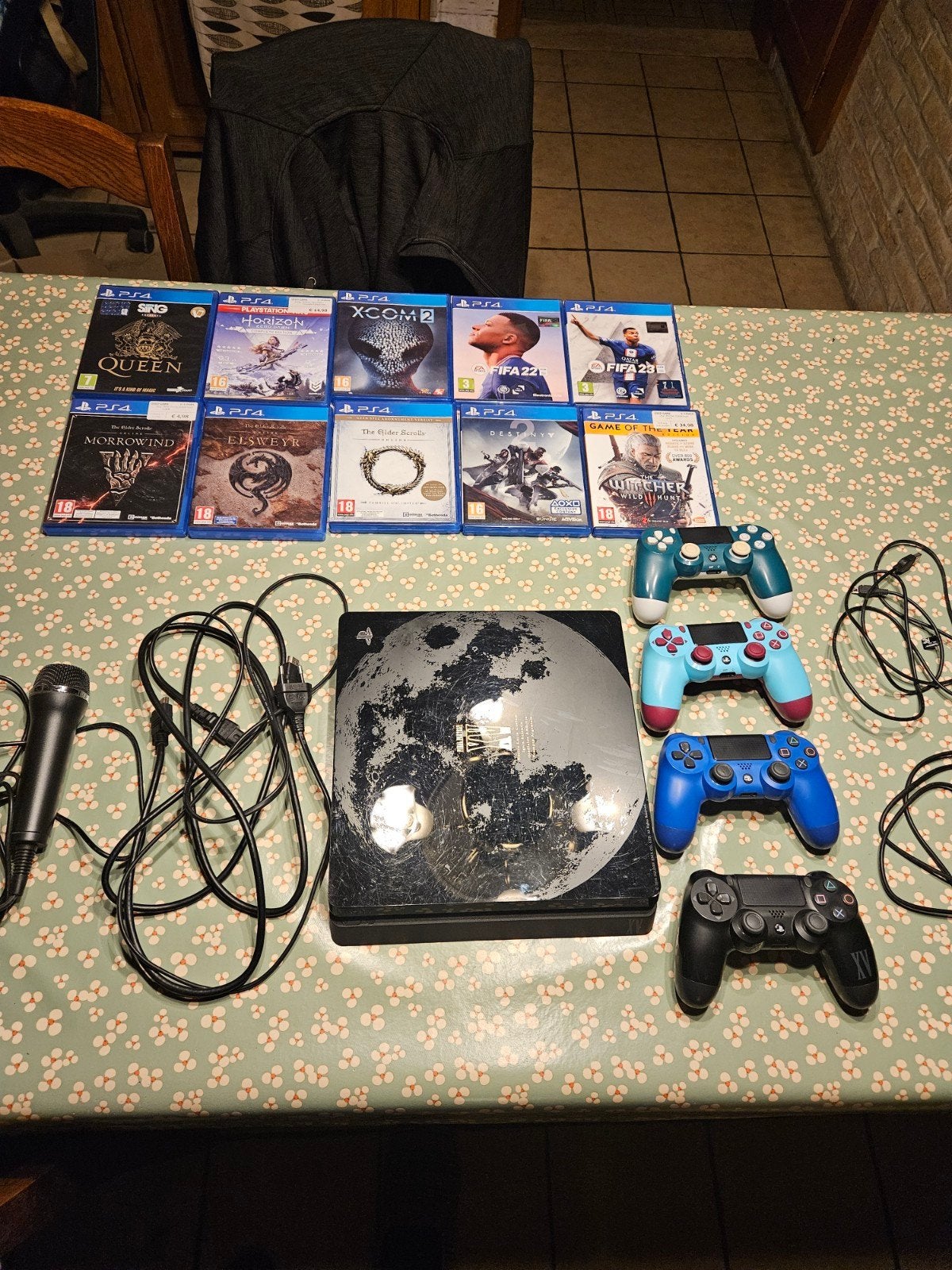 PS4 Final Fantasy XV Édition Luna + 4 manettes + 10 jeux, Enlèvement, Utilisé, Avec 3 manettes ou plus, Avec jeux