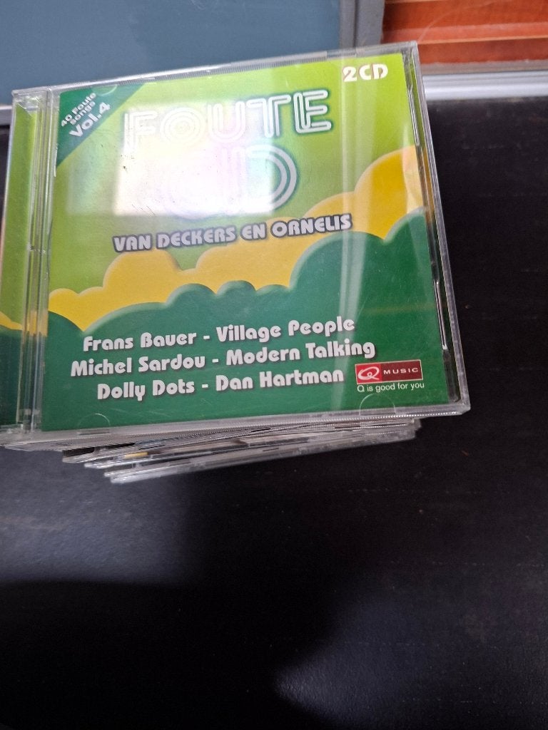 cd - various - foute cd vol 4 - 2cd, Gebruikt, Pop, Ophalen of Verzenden, Inclusief boekje