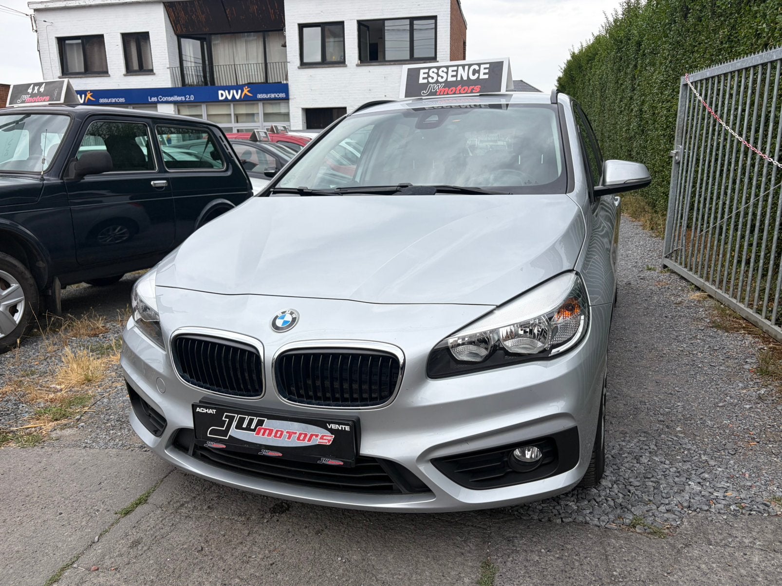BMW 218iActive Tourer **GARANTIE**FAIBLE KM**, Autos, BMW, 100 kW, Argent ou Gris, Achat, Euro 6