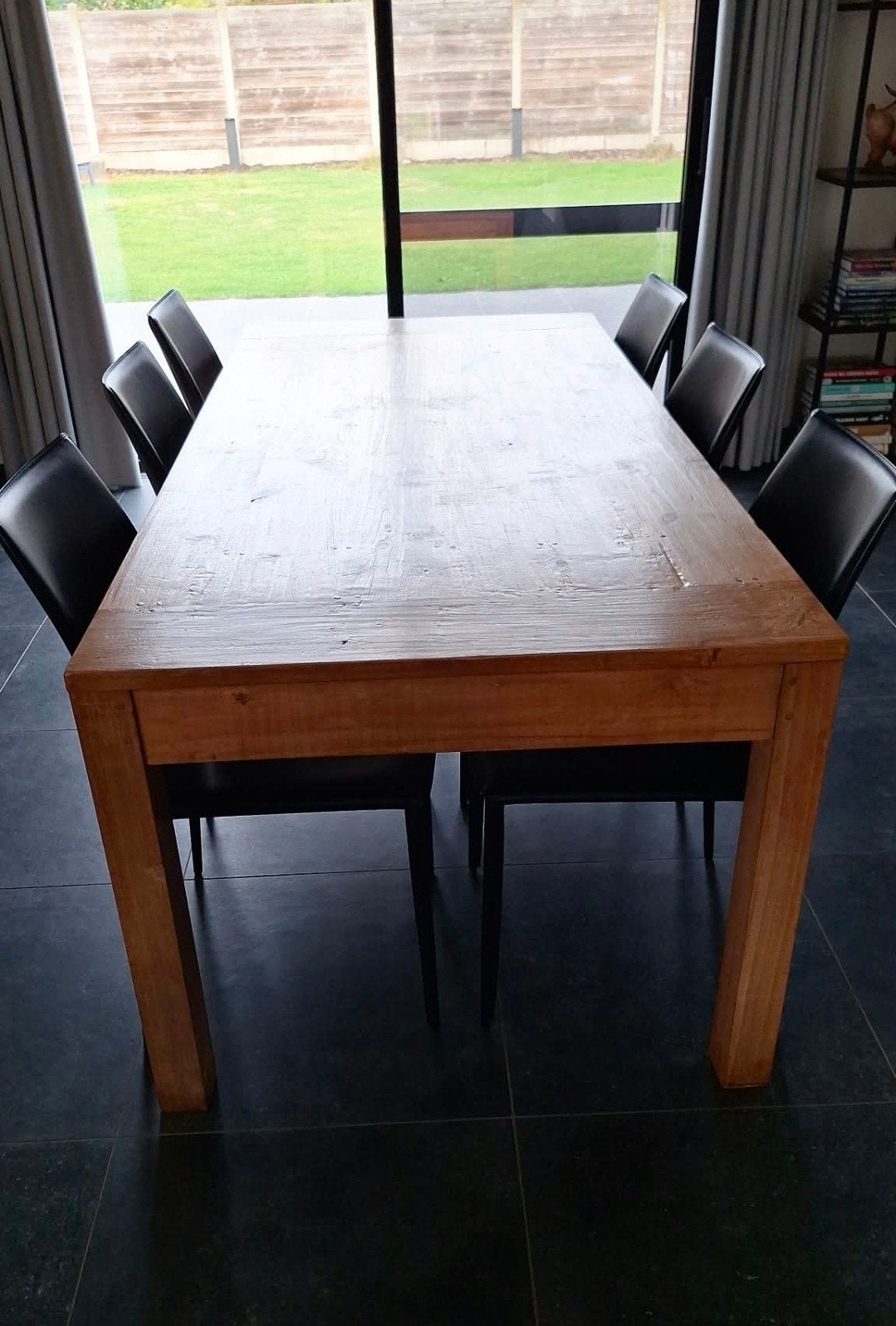 moderne eettafel met 6 lederen stoelen, Huis en Inrichting, Ophalen, Gebruikt, Teakhout, 200 cm of meer