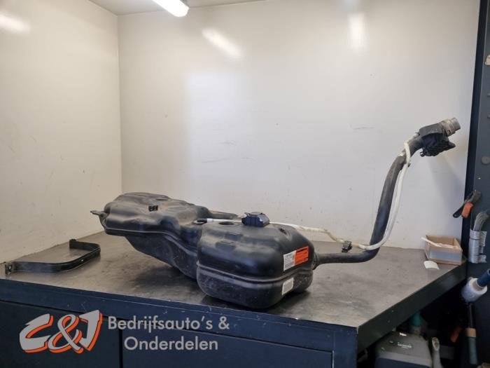 Tank van een Ford Transit Connect, Gebruikt, -, -, Ophalen of Verzenden