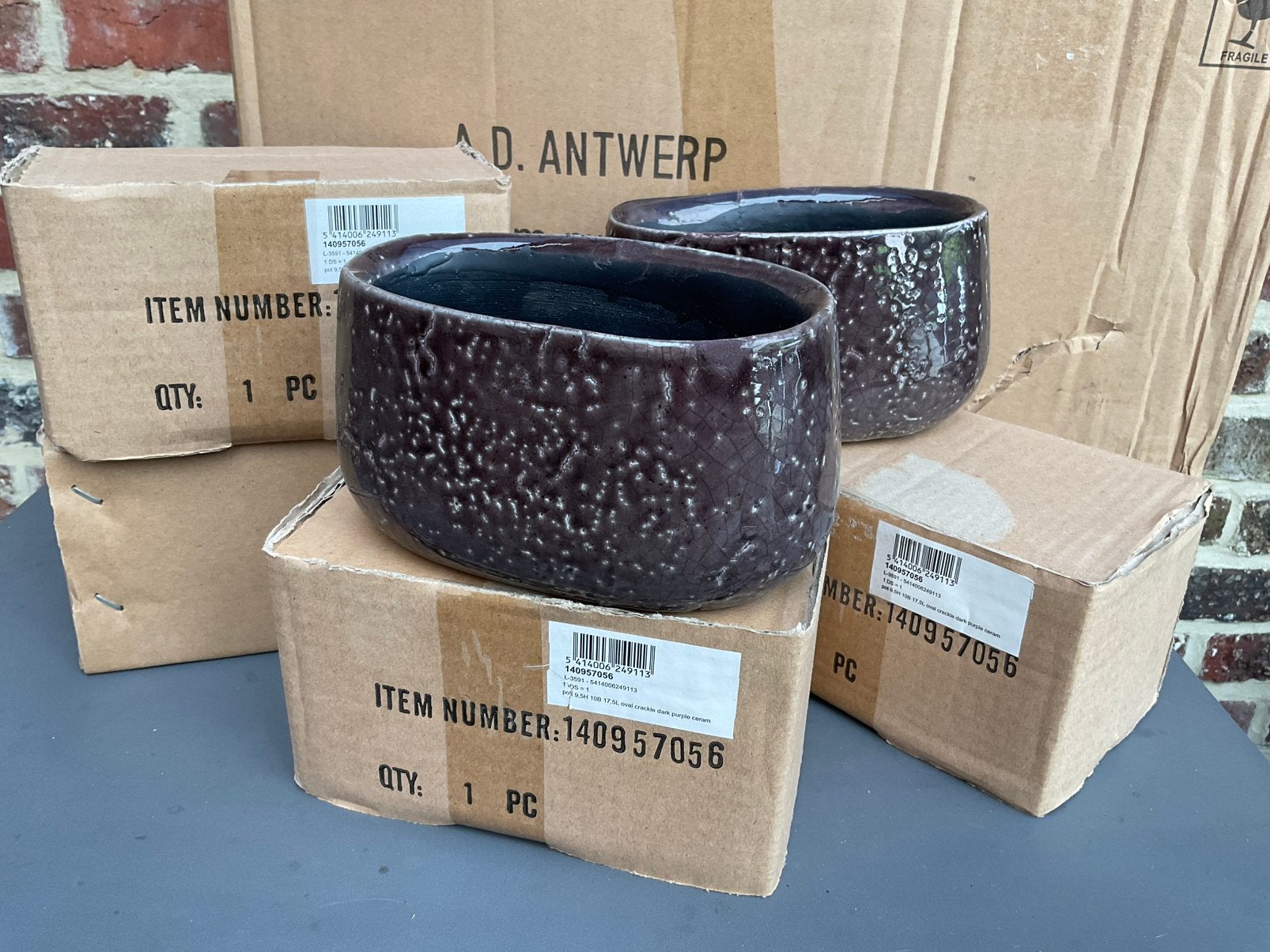 Stevige ovalen bloempot in keramiek, Tuin en Terras, Bloembakken en Plantenbakken, Ophalen, Overige materialen, Minder dan 30 cm