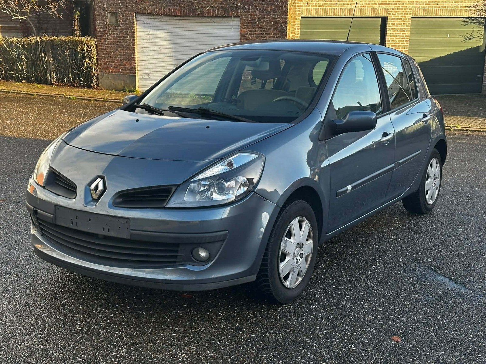 Renault Clio €1800 of doe een bod, Auto's, Bedrijf, Clio, Te koop, Benzine