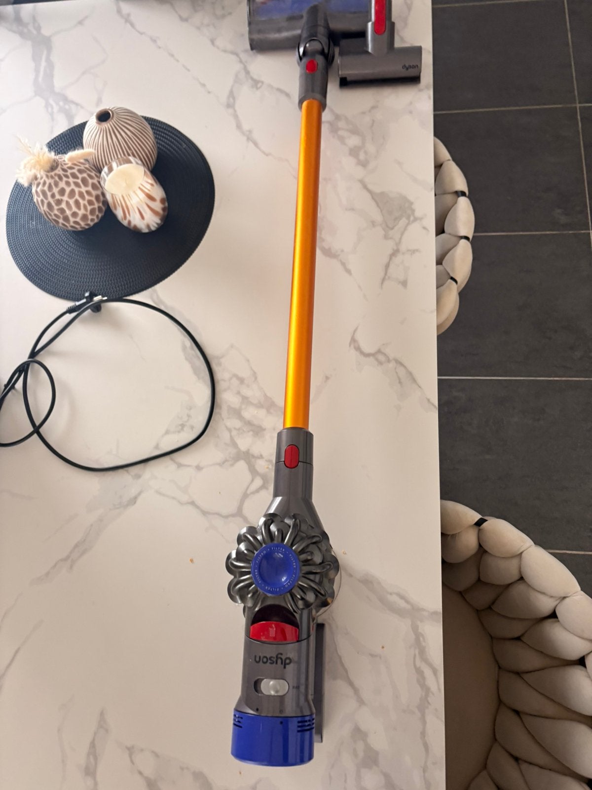 Dyson v8 voor hondenhaar, Electroménager, Enlèvement ou Envoi, Utilisé, Dyson