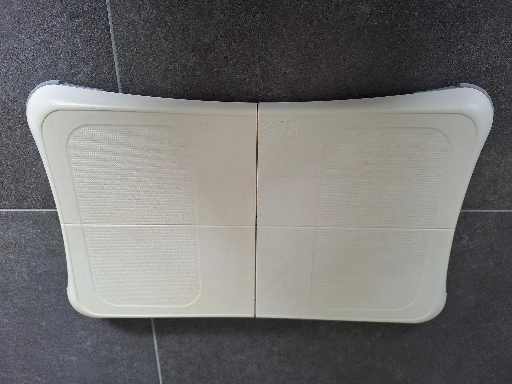 Wii balance board met Wii Fit en Family Ski, Ophalen, Gebruikt, Sport