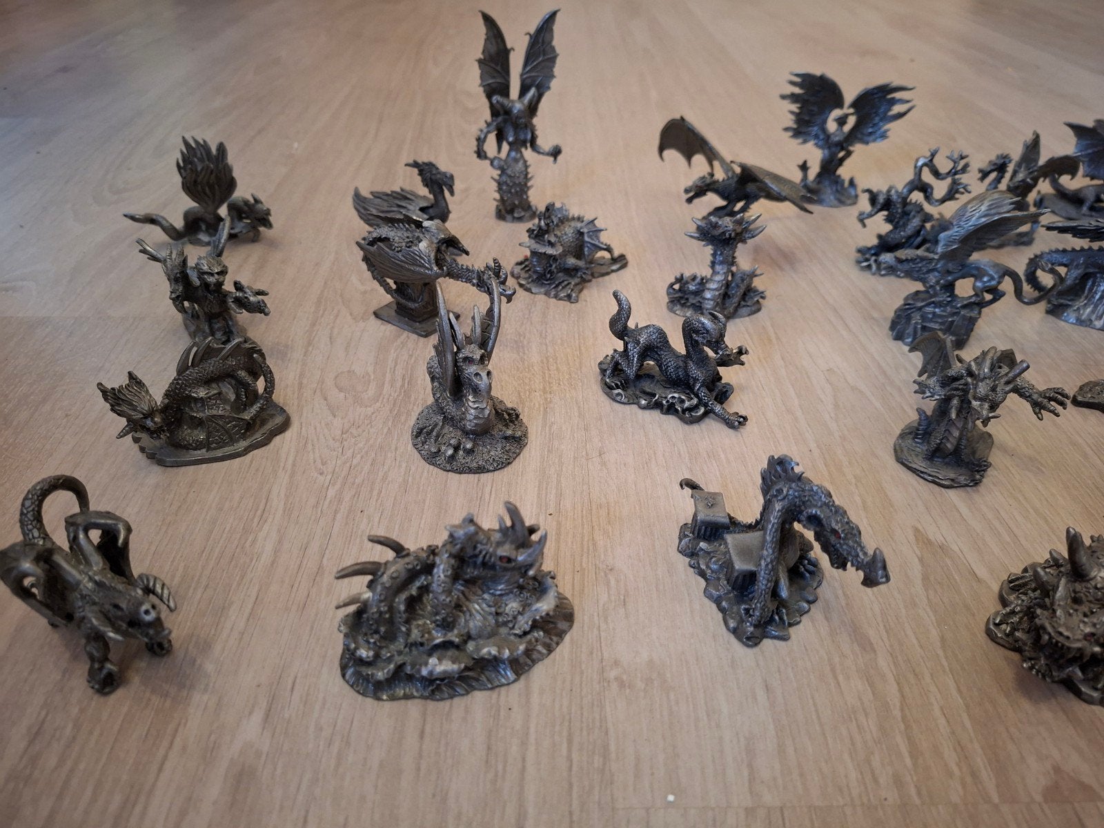 tinnen figuren met boekjes, Ophalen