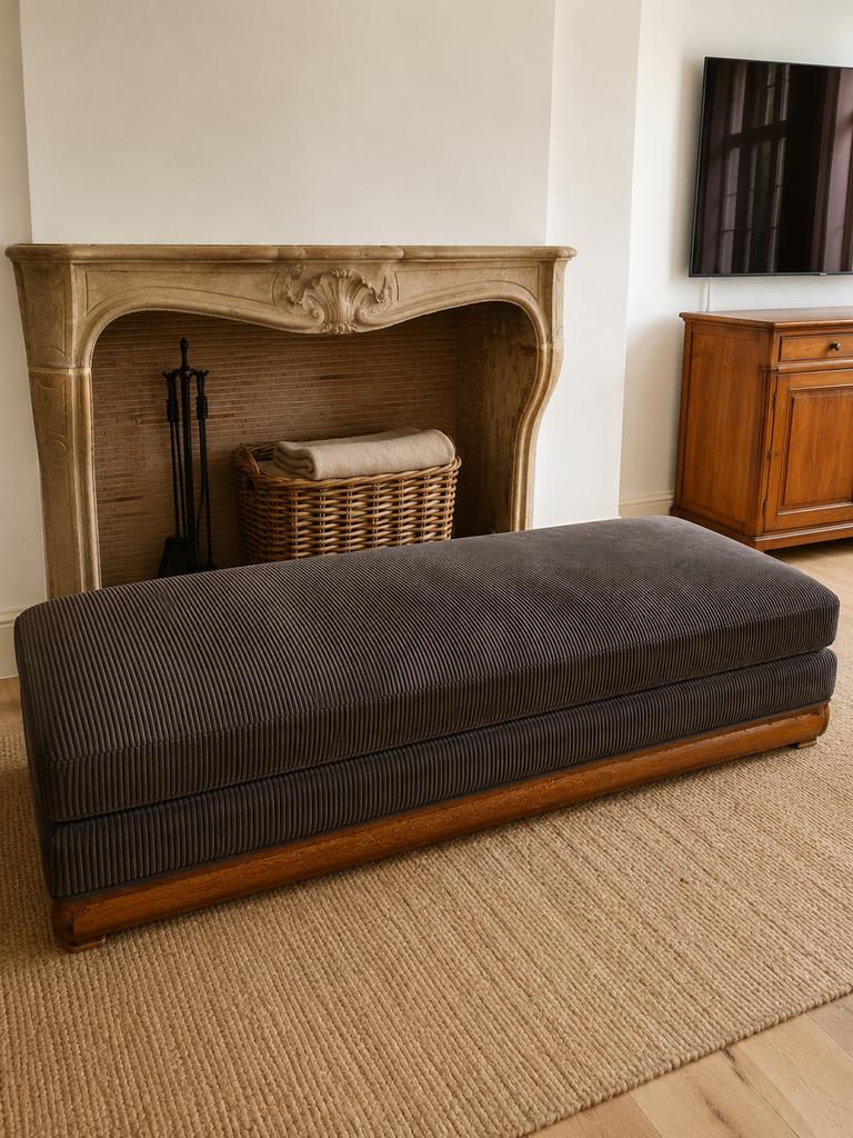 Banquette ancienne coffre 180 cm – Geert Praet, Maison & Meubles, Canapés | Repose-pieds & Poufs, Comme neuf, Enlèvement