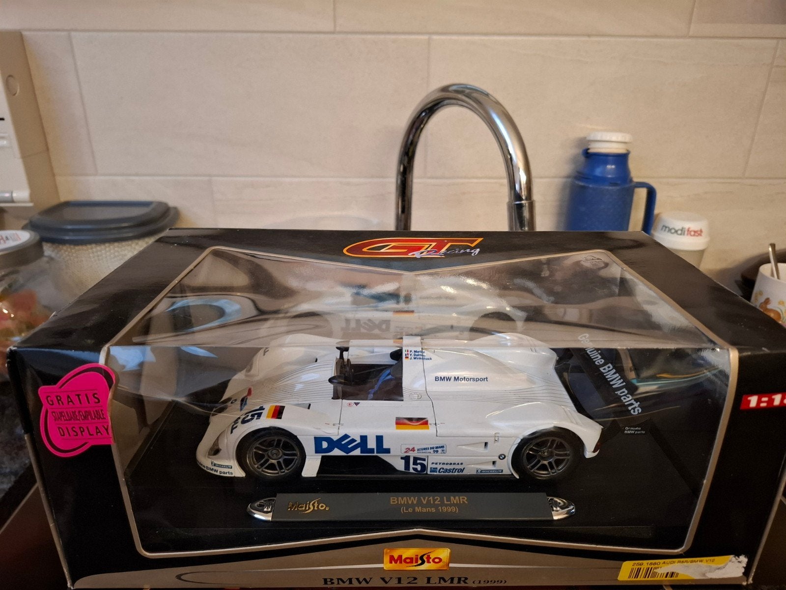 1/18 Maisto BMW V12 LMR, Hobby en Vrije tijd, Ophalen of Verzenden, Zo goed als nieuw, Auto, Maisto