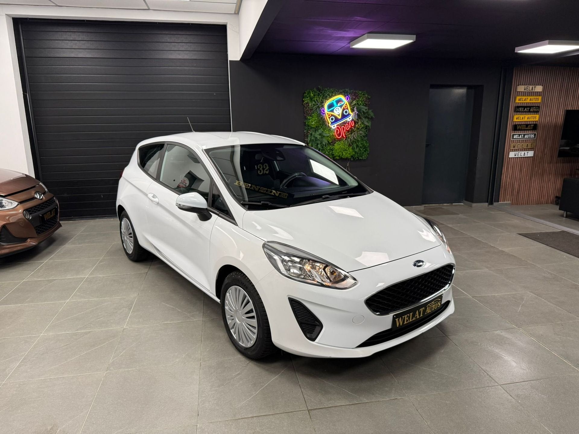 FORD FIESTA 102.000KM BENZINE, Auto's, 1131 kg, Gebruikt, Wit, Bedrijf