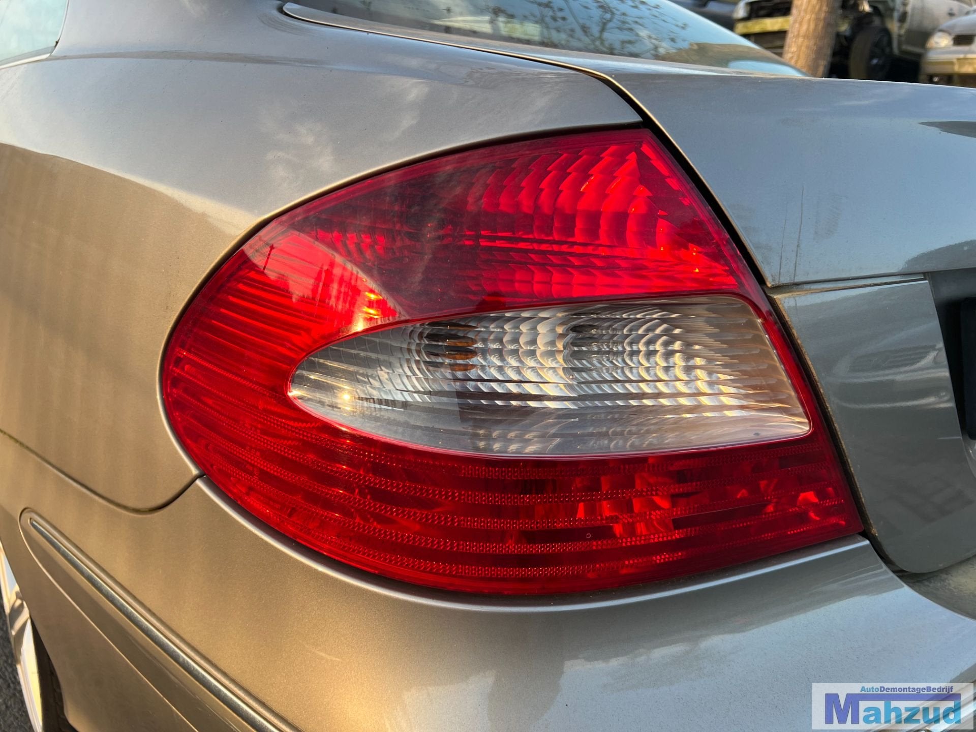 MERCEDES CLK W209 links achterlicht 2002-2009, Gebruikt, Mercedes-Benz AG, Mercedes-Benz, Mercedesstrasse 120
70372  Stuttgart, DE